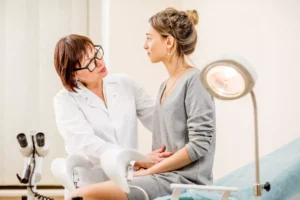 Préparer sa Première Consultation Gynécologique : Ce qu’il faut savoir